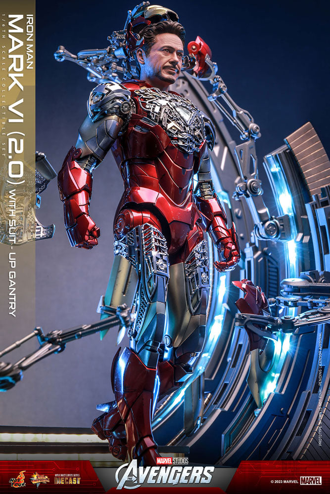 Marvel's The Avengers Movie Masterpiece Diecast Actionfigur 1/6 Iron Man Mark VI (2.0) mit Suit-Up Gantry 32 cm