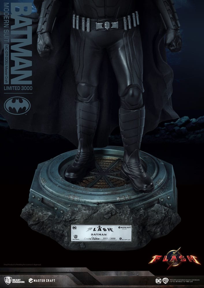 Batman Master Craft Statue Batman Modern Suit 42 cm