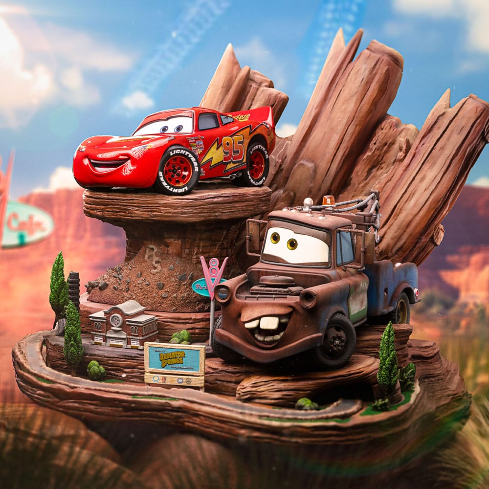 Cars Deluxe Art Scale Statue 1/10 Lightning Mcqueen & Hook 31 cm