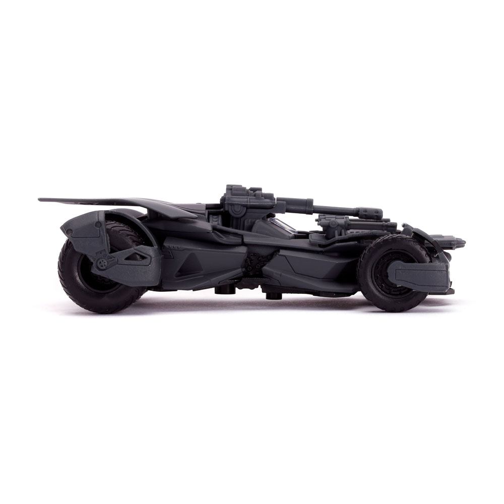 Justice League Hollywood Rides Diecast Modell 1/32 Batmobil mit Figur