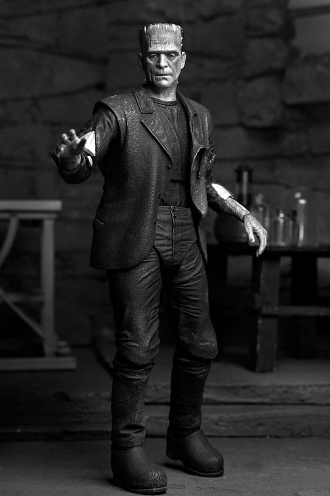 Universal Monsters Actionfigur Ultimate Frankenstein's Monster (Bride of Frankenstein) (B&W) 18 cm