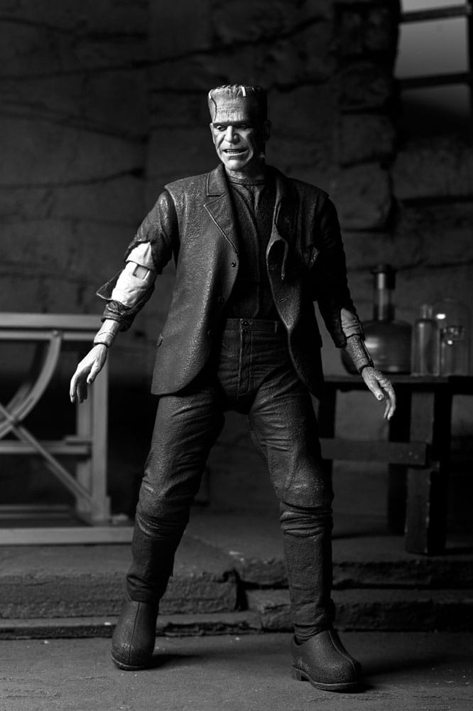 Universal Monsters Actionfigur Ultimate Frankenstein's Monster (Bride of Frankenstein) (B&W) 18 cm