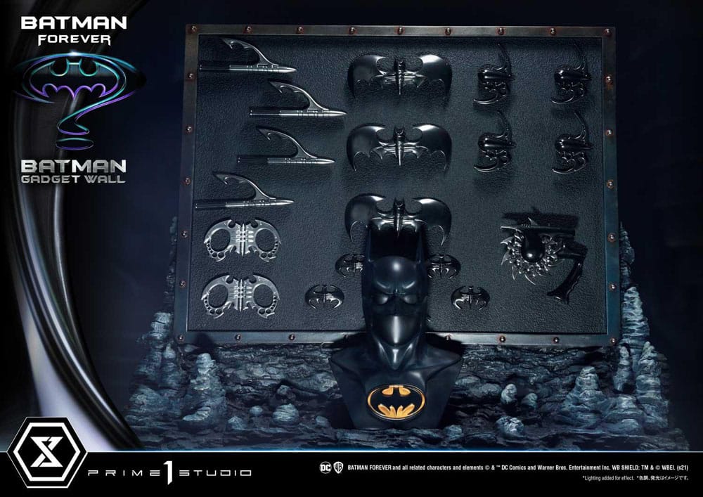 Batman Forever Museum Masterline Series Diorama 1/3 Batman Gadget Wall 49 cm