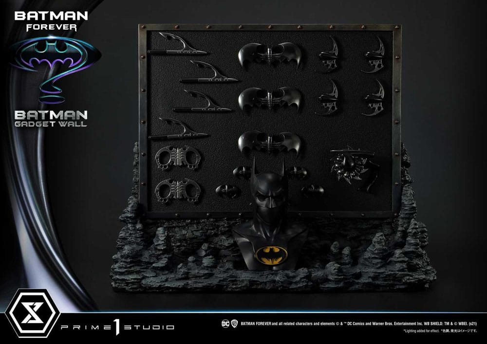 Batman Forever Museum Masterline Series Diorama 1/3 Batman Gadget Wall 49 cm