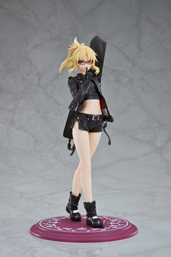 Fate/Apocrypha PVC Statue 1/7 Red Saber (Mordred) Original Glasses Model Ver. 22 cm